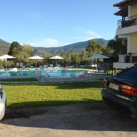 Agni Lejlighedshotel Yénion